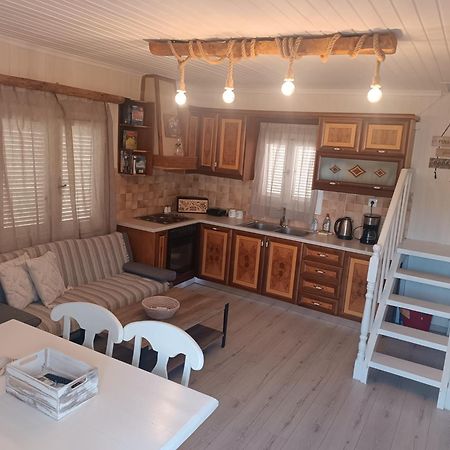 Sofia-Irini Villa Kalamaki  Luaran gambar