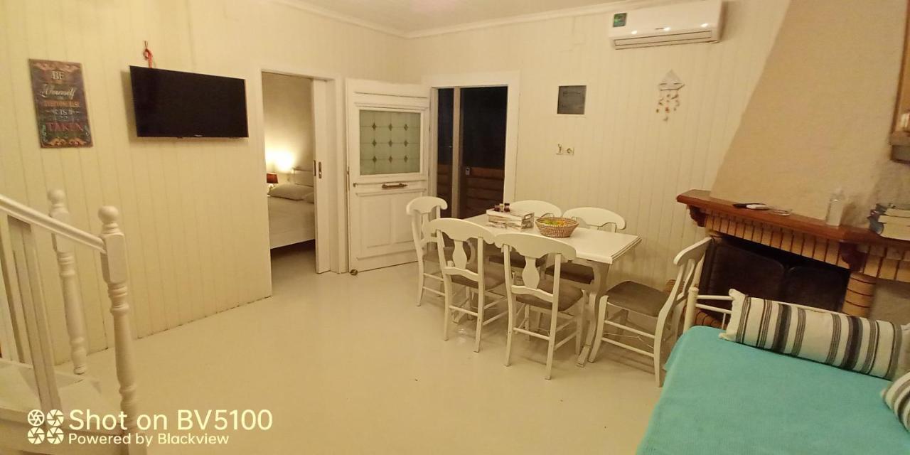 Sofia-Irini Villa Kalamaki  Luaran gambar