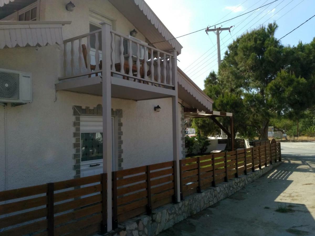 Sofia-Irini Villa Kalamaki  Luaran gambar